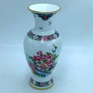 Lenox The Martha Washington Vase
